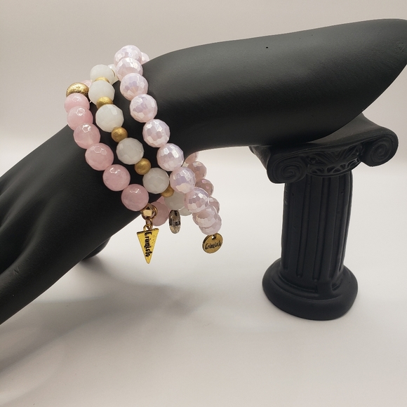 Erimish Set of 3 Hues of Pink Glass Beaded Stretchy Bracelets - Picture 7 of 11